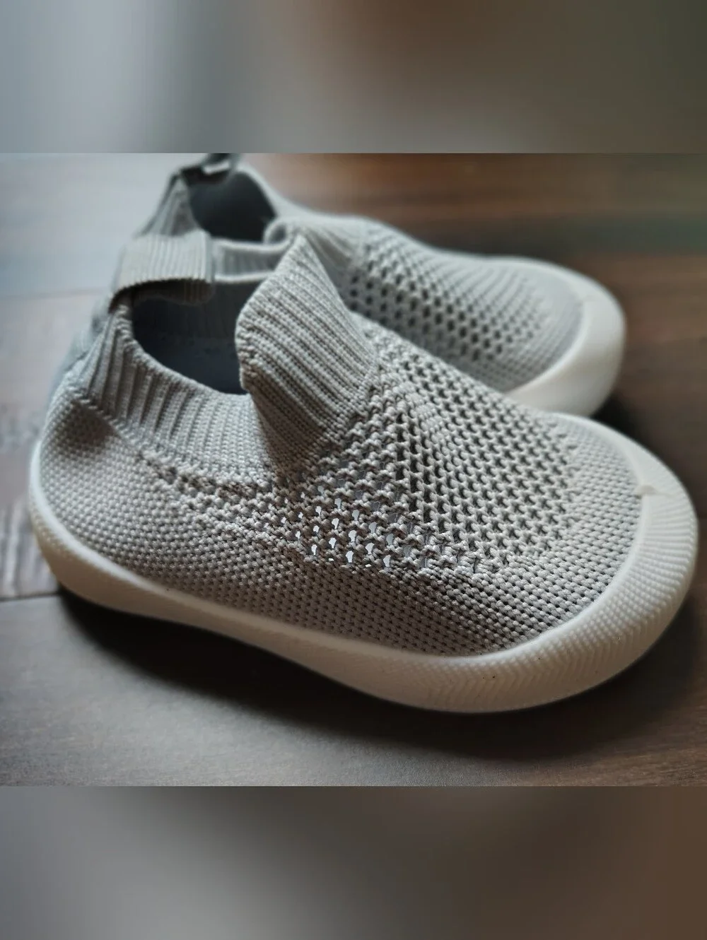 Kids Knit Slip-On Sneakers in Light Gray